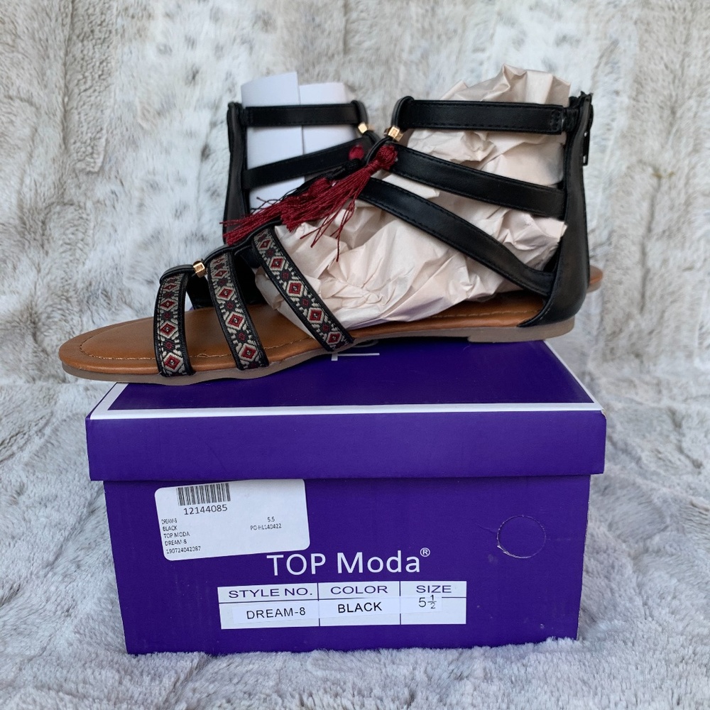 Embroidered gladiator sandals